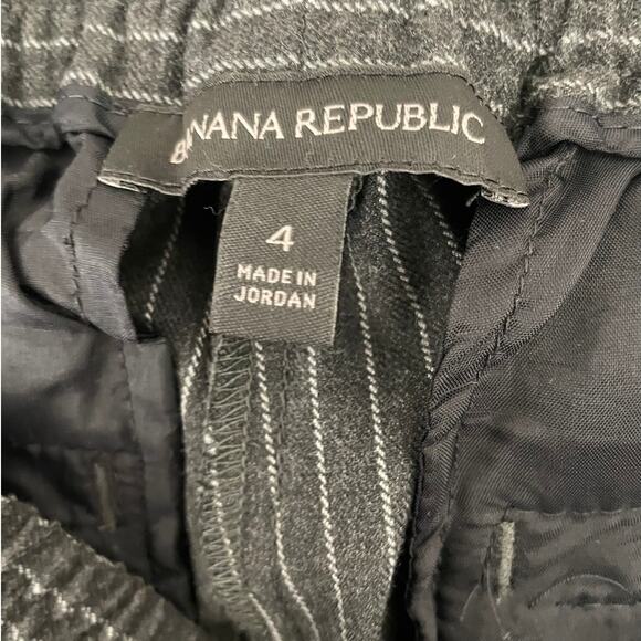 Banana‎ Republic Women Pants 4 Black Pinstripe Stretch Comfort Office Travel - Picture 2 of 9
